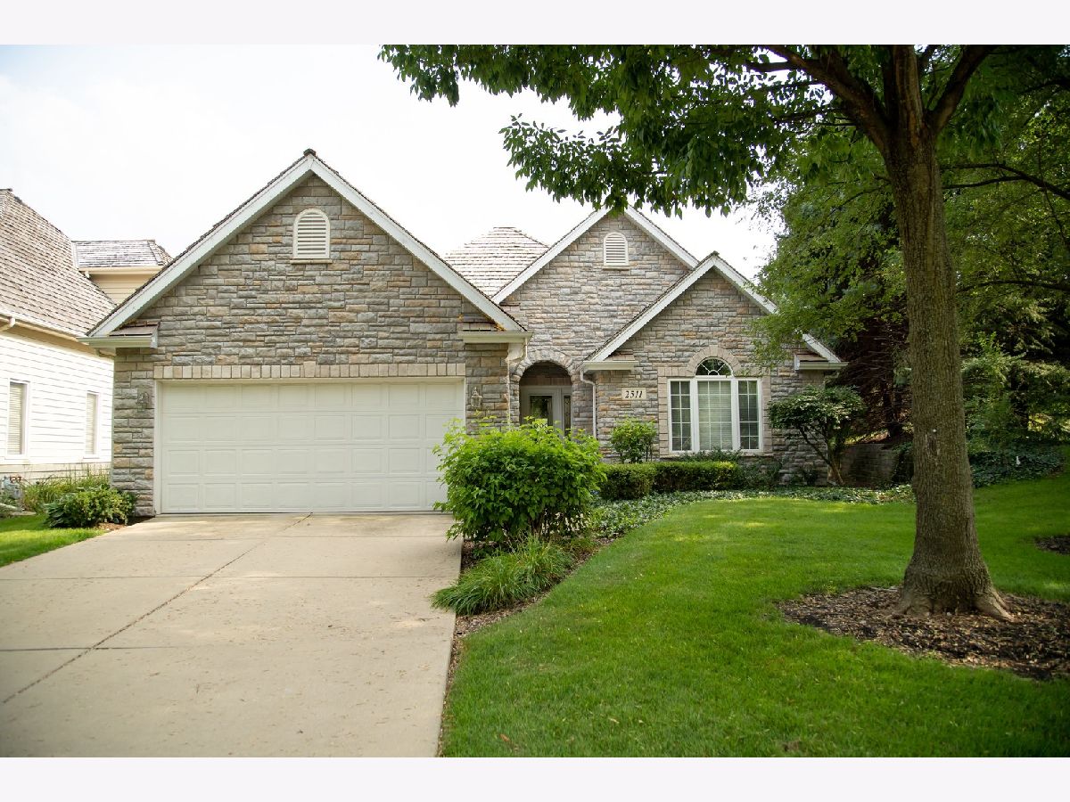 Homes & Townhomes & Condos Rented Stonebridge Aurora Illinois, 2511 Arborside