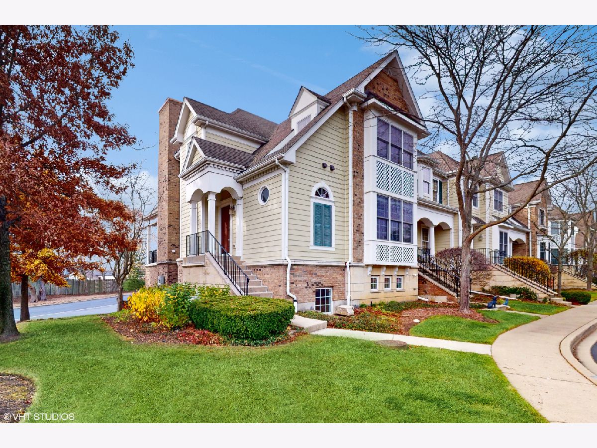 Townhomes & Homes Sold Liberty Grove Libertyville Illinois, 1901 Lynn