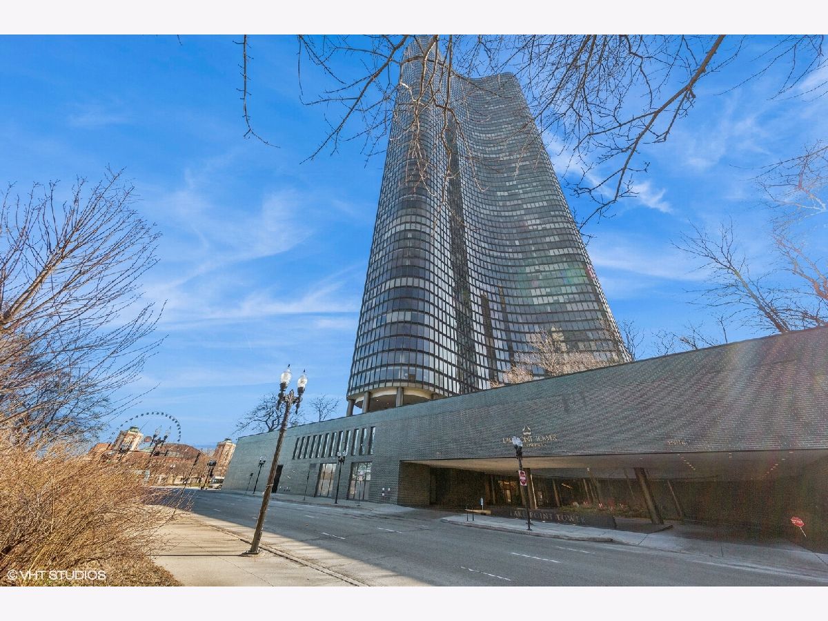Condominiums Sold Lake Point Tower Chicago Illinois, 505 Lake Shore