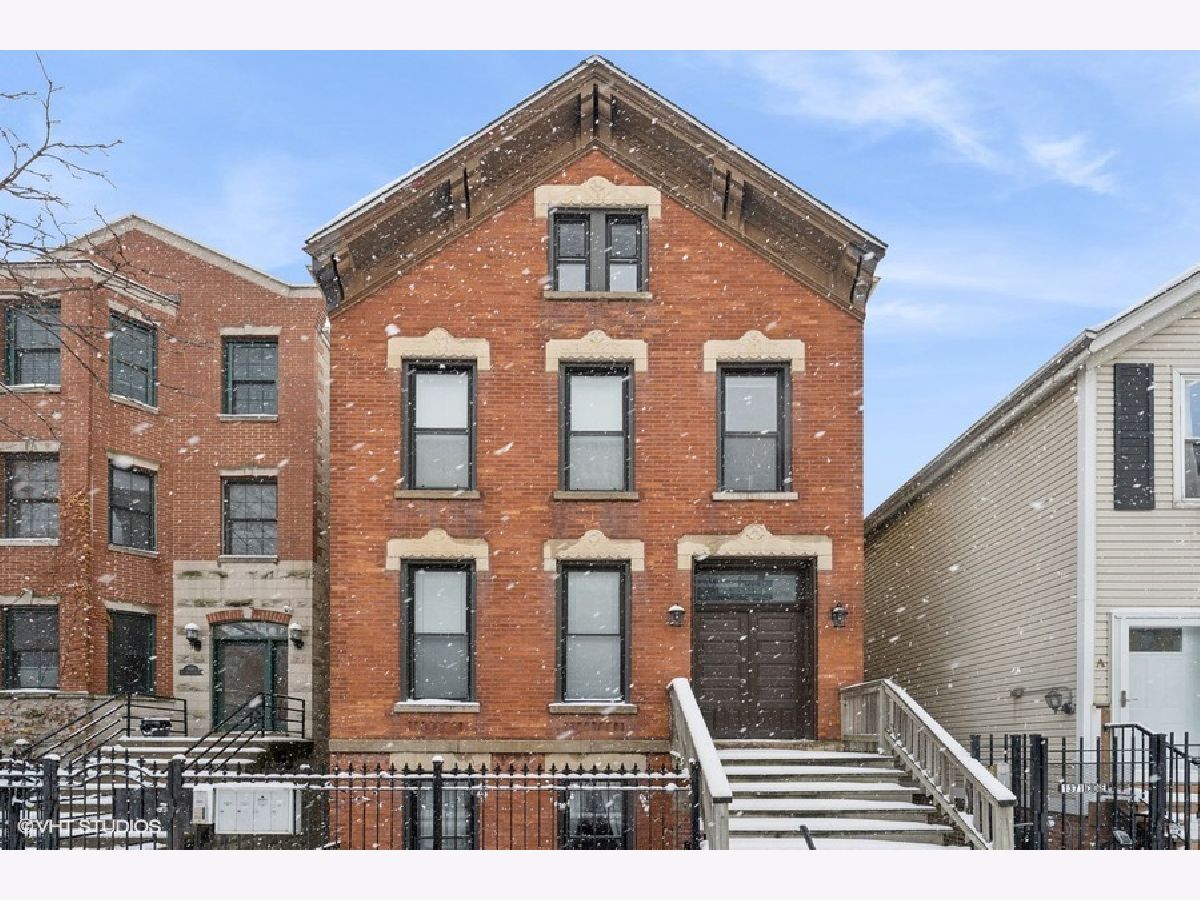 Condos & Townhomes Sold Noble Square Chicago Illinois, 1369 Crystal