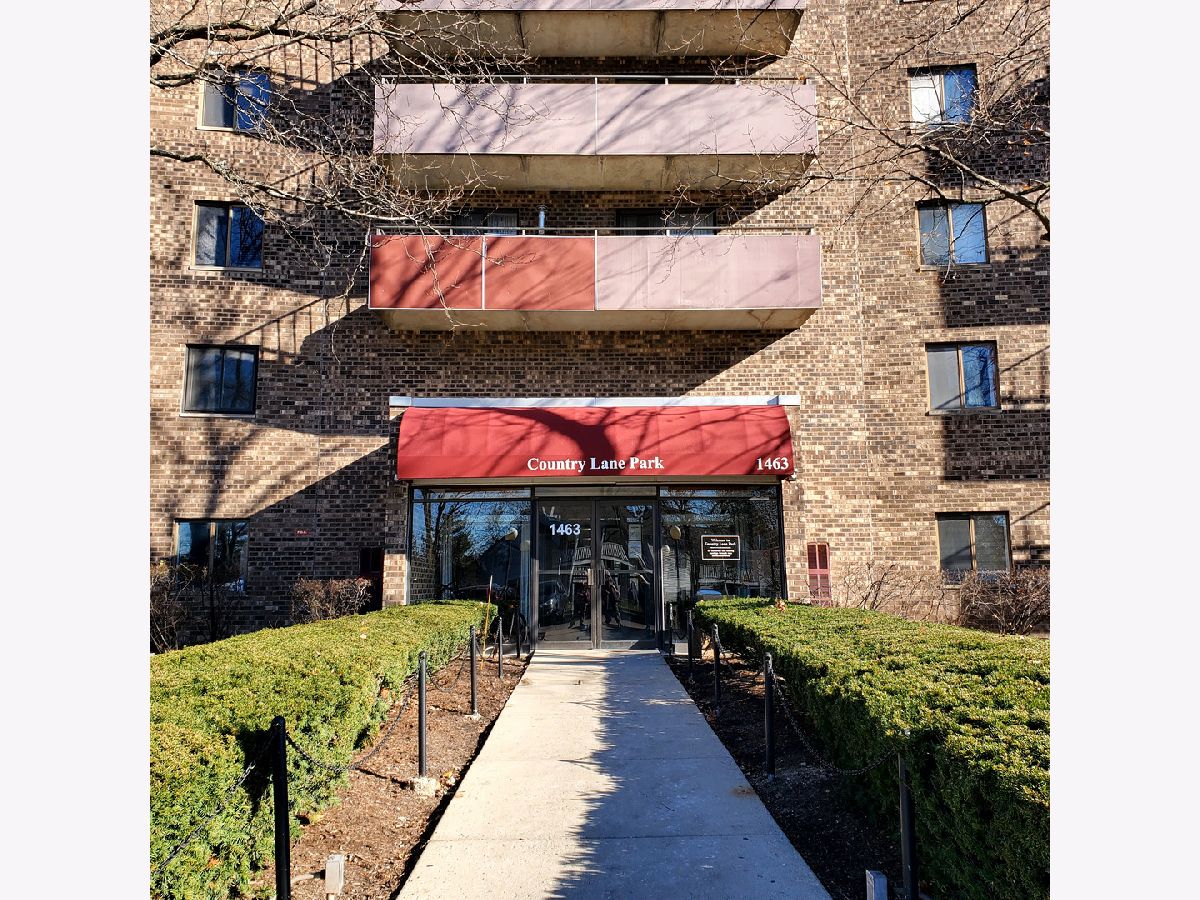 Condominiums Sold Country Lane Park Schaumburg Illinois, 1463 Mercury