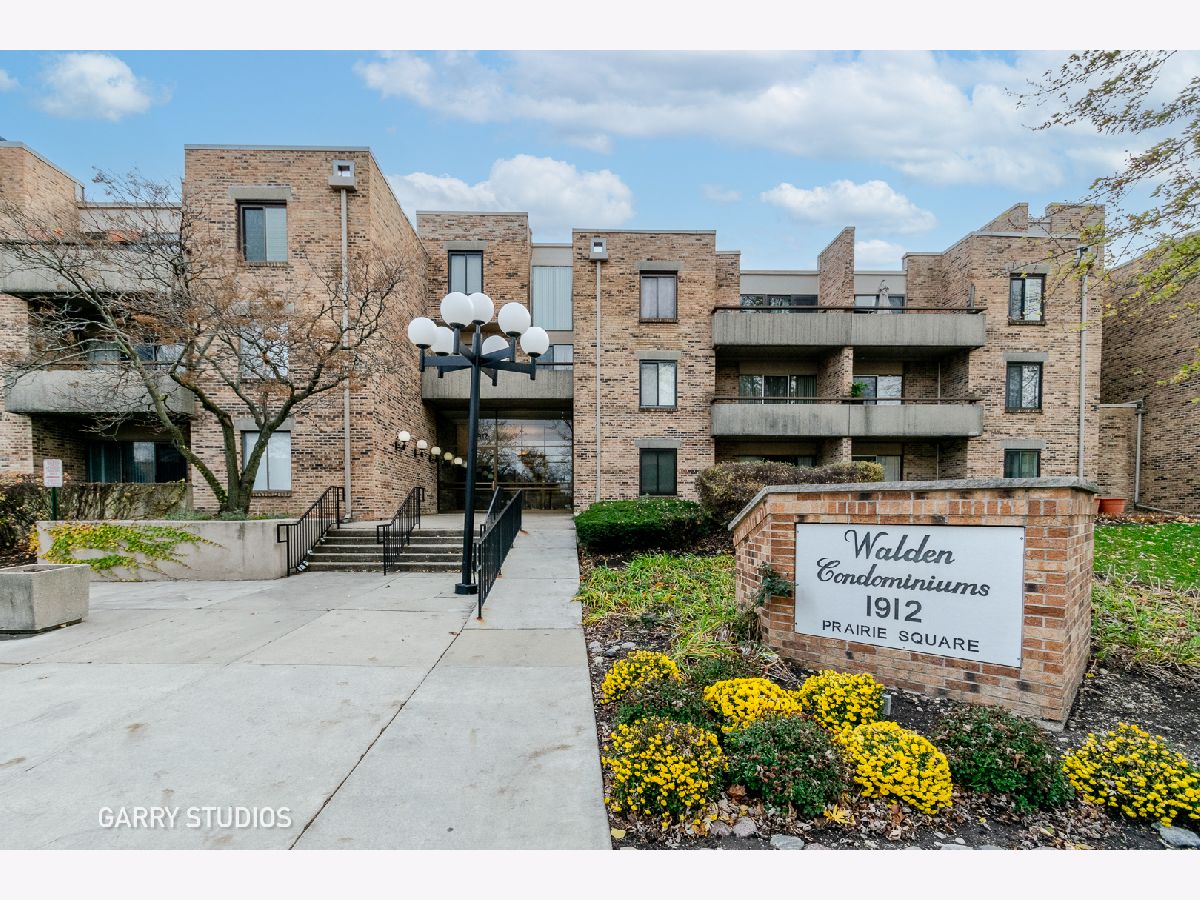 Condos & Townhomes Sold Walden Schaumburg Illinois, 1912 Prairie