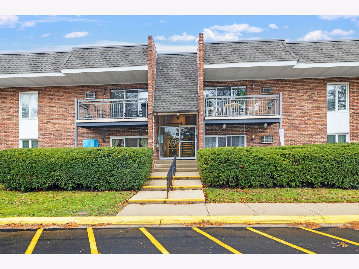 Condominiums Sold Westbrook West Downers Grove Illinois, 4133 Saratoga