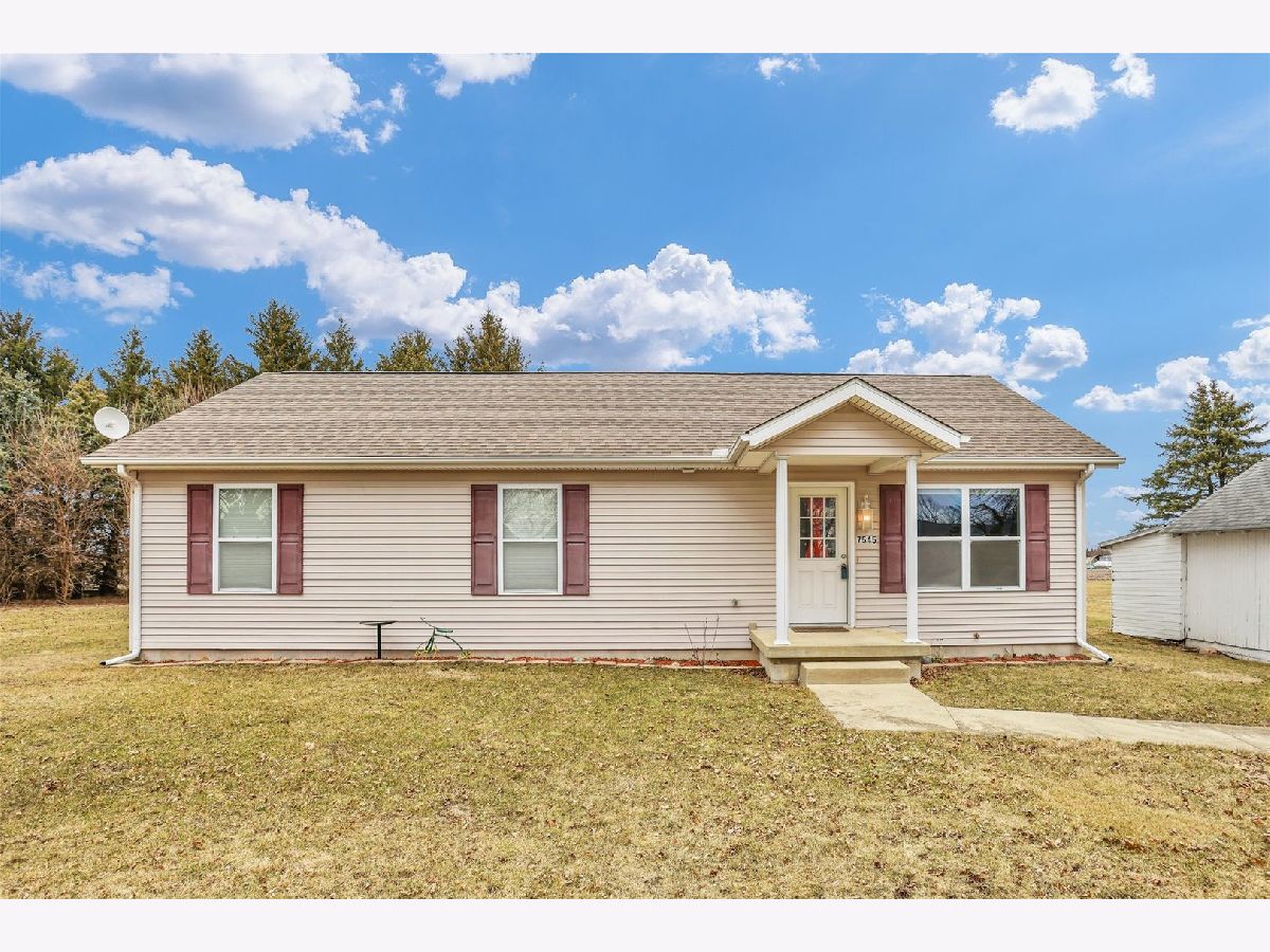  Sold East Lynn Illinois, 7545 Walnut