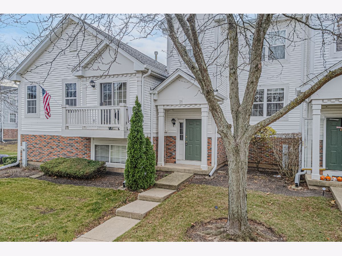 Townhomes & Condos & Homes Sold Cranberry Lake Hainesville Illinois, 115 Holiday
