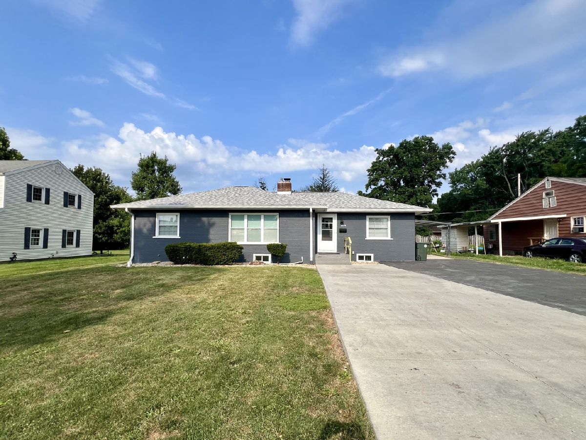  For Sale Charleston Illinois, 1528 Division Street