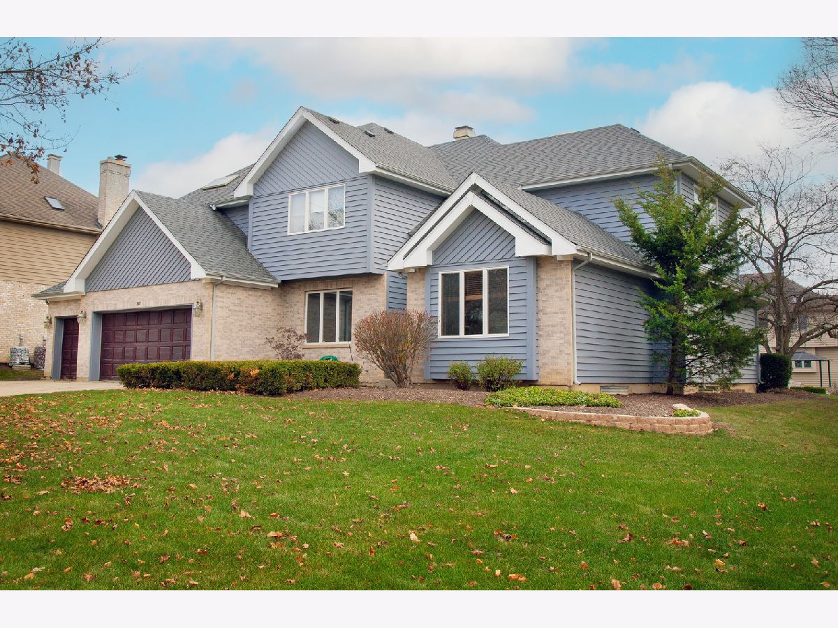 Homes & Townhomes Sold Woods Of Oak Hills Bartlett Illinois, 989 La Costa