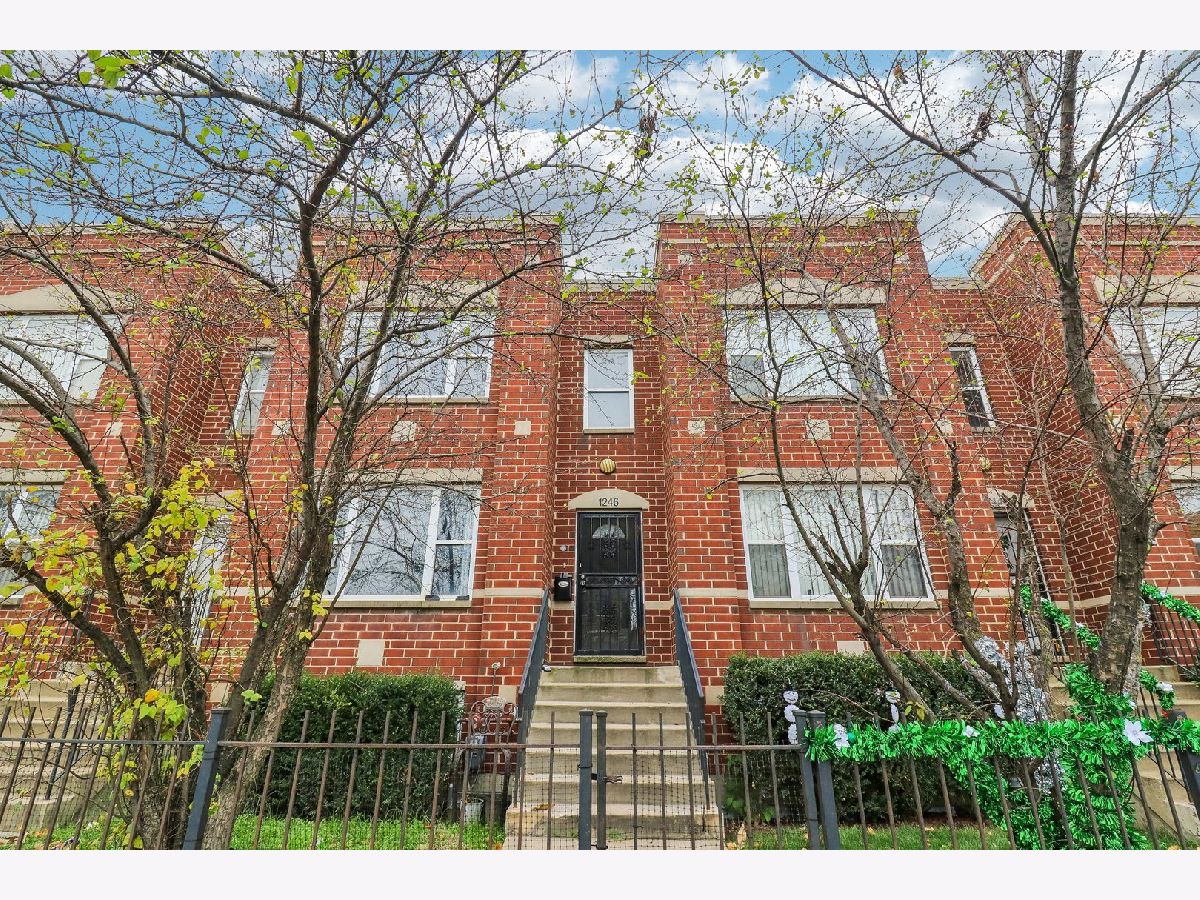 Homes & Townhomes & Condos Sold Homan Square Chicago Illinois, 1246 Homan