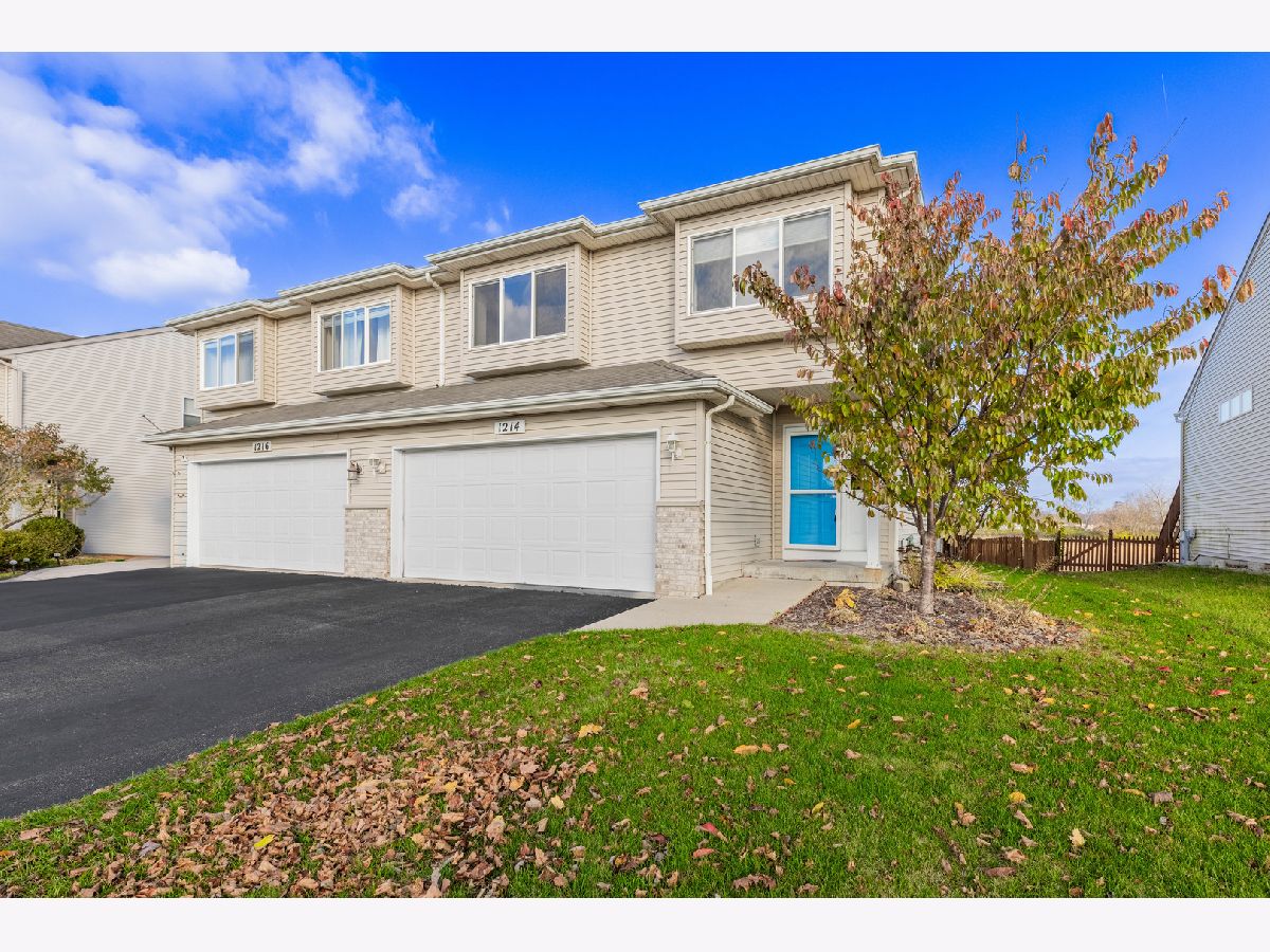 Condos & Townhomes Sold River Glen Joliet Illinois, 1214 Riverview