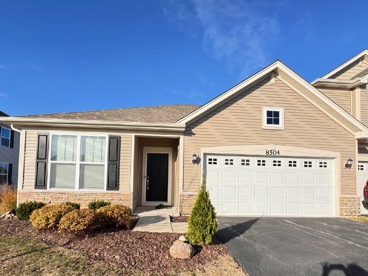  Rented Wonder Lake Illinois, 8504 Redbud