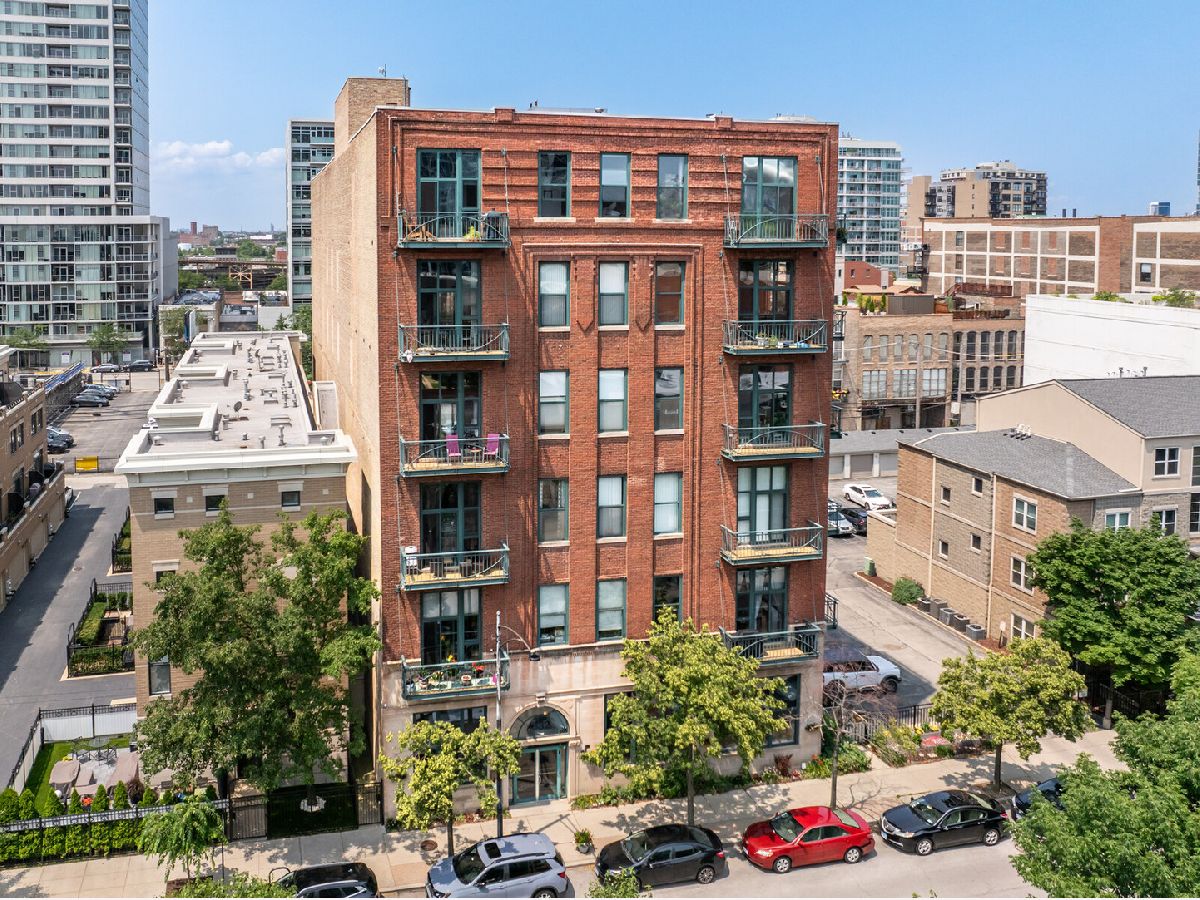 Condominiums Sold Bicycle Station Lofts Chicago Illinois, 1632 Indiana