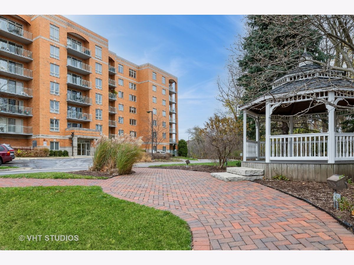 Condominiums Sold Eagle Point Niles Illinois, 6801 Milwaukee