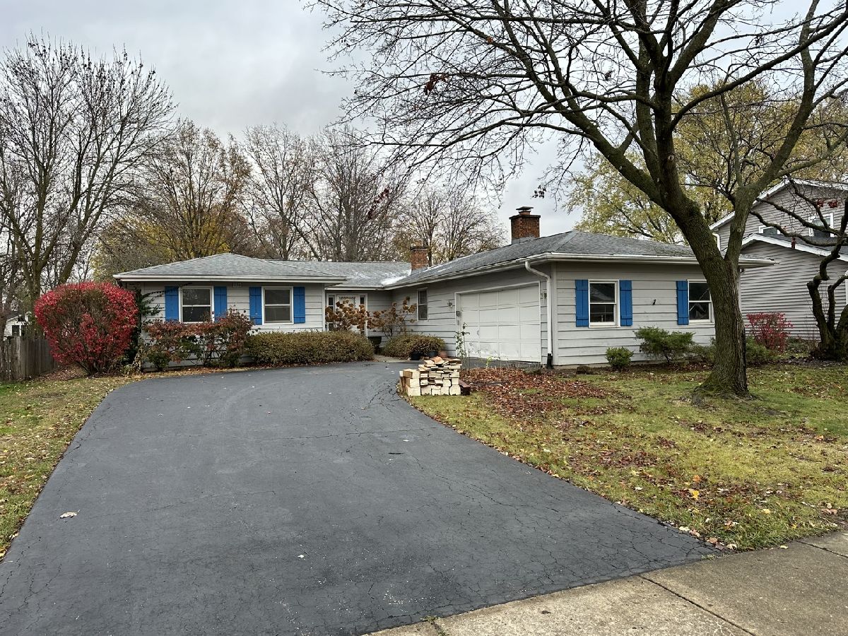 Homes & Condos & Townhomes Sold Huntington Commons Naperville Illinois, 104 Devon