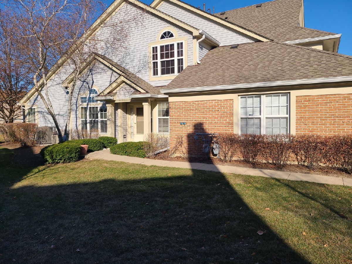 Townhomes & Condos & Homes Sold Fairfax Commons Bartlett Illinois, 1628 Columbia