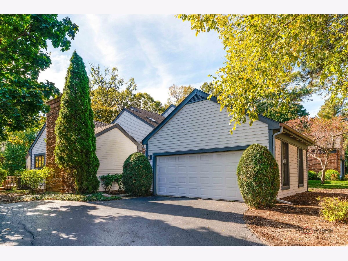 Townhomes Sold Armour Woods Lake Bluff Illinois, 96 Warrington