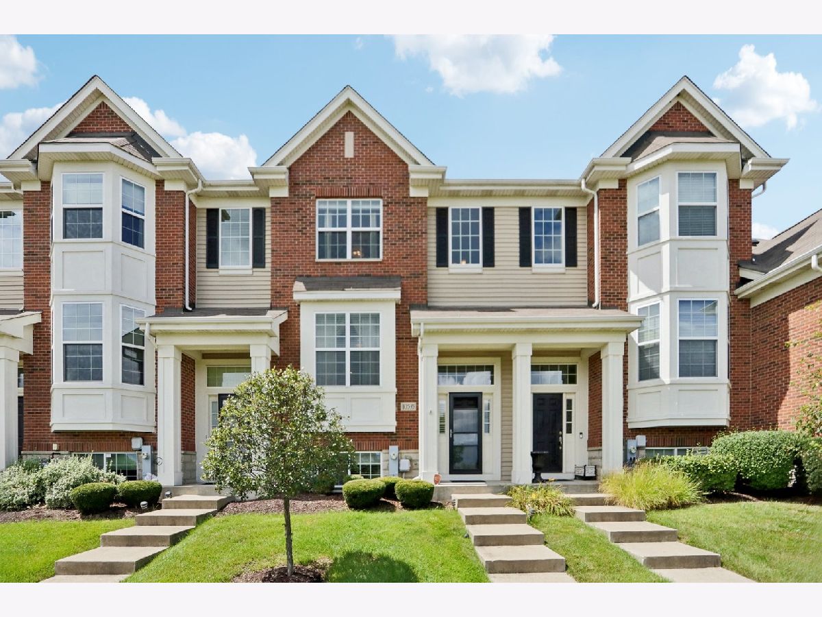 Townhomes Sold Sheffield Square Orland Park Illinois, 10535 154th