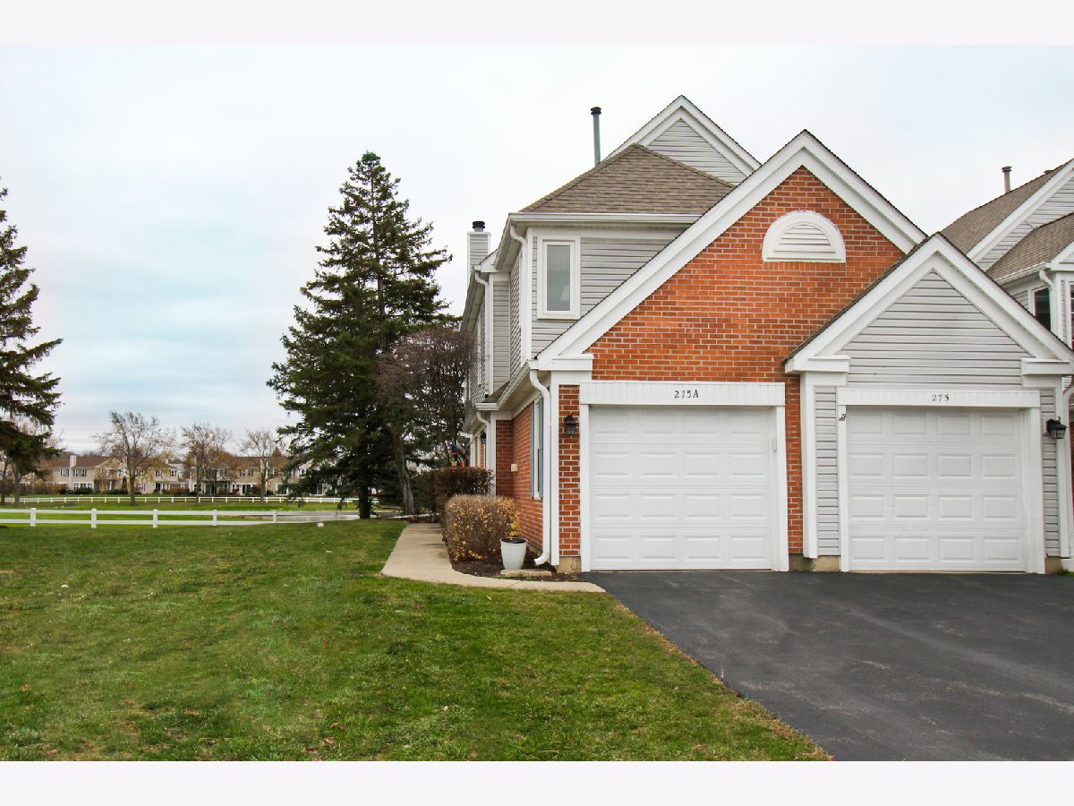 Townhomes & Condos Sold Hamptons Elk Grove Village Illinois, 275 Doral