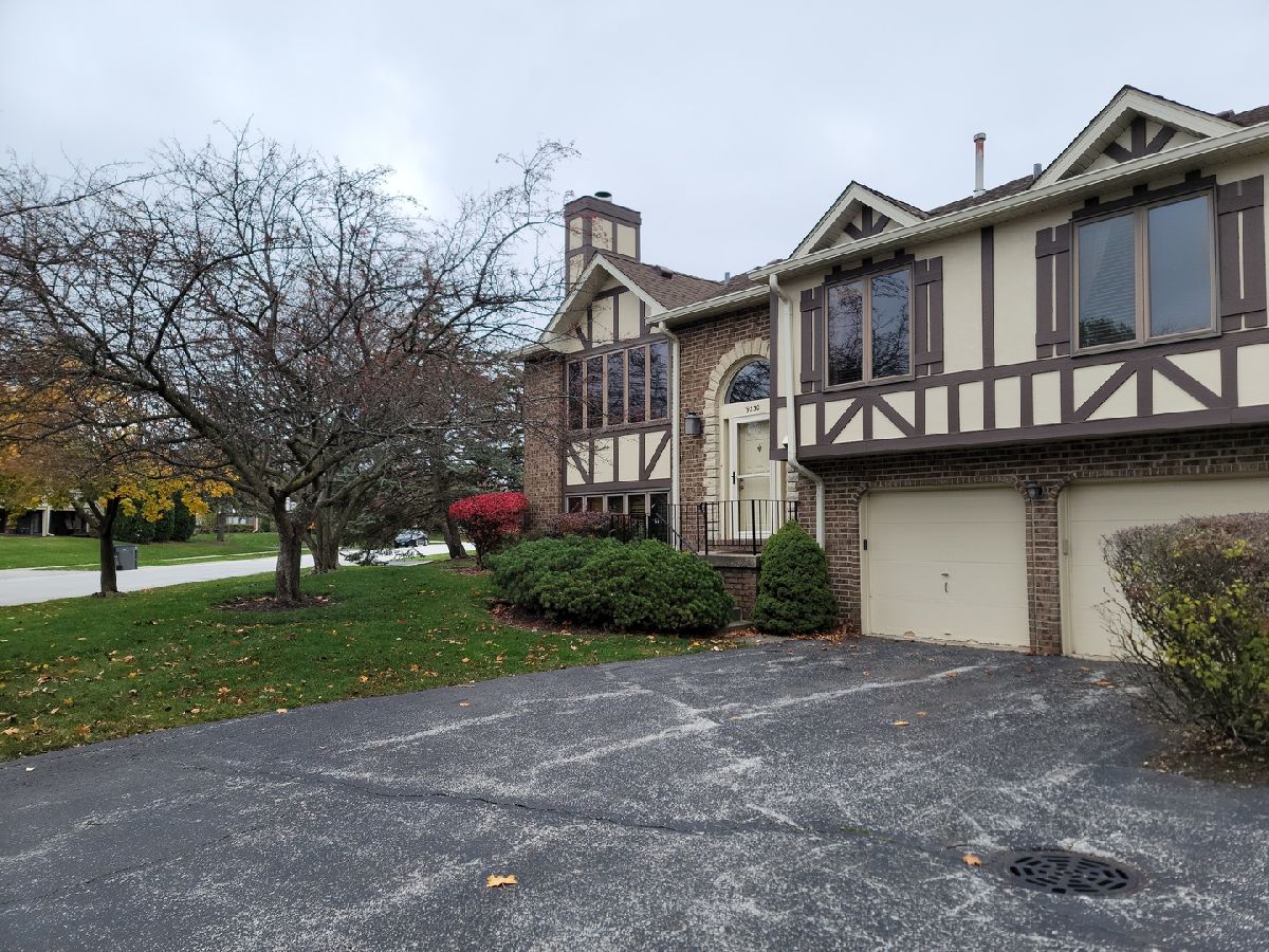 Townhomes & Condos Rented Cambridge Tinley Park Illinois, 9230 Windsor