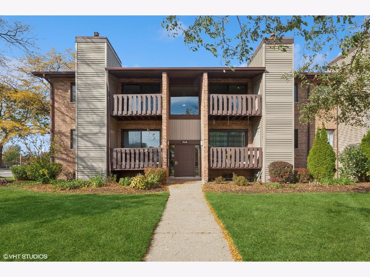 Condominiums Sold Green Willow Willowbrook Illinois, 7548 Clarendon Hills