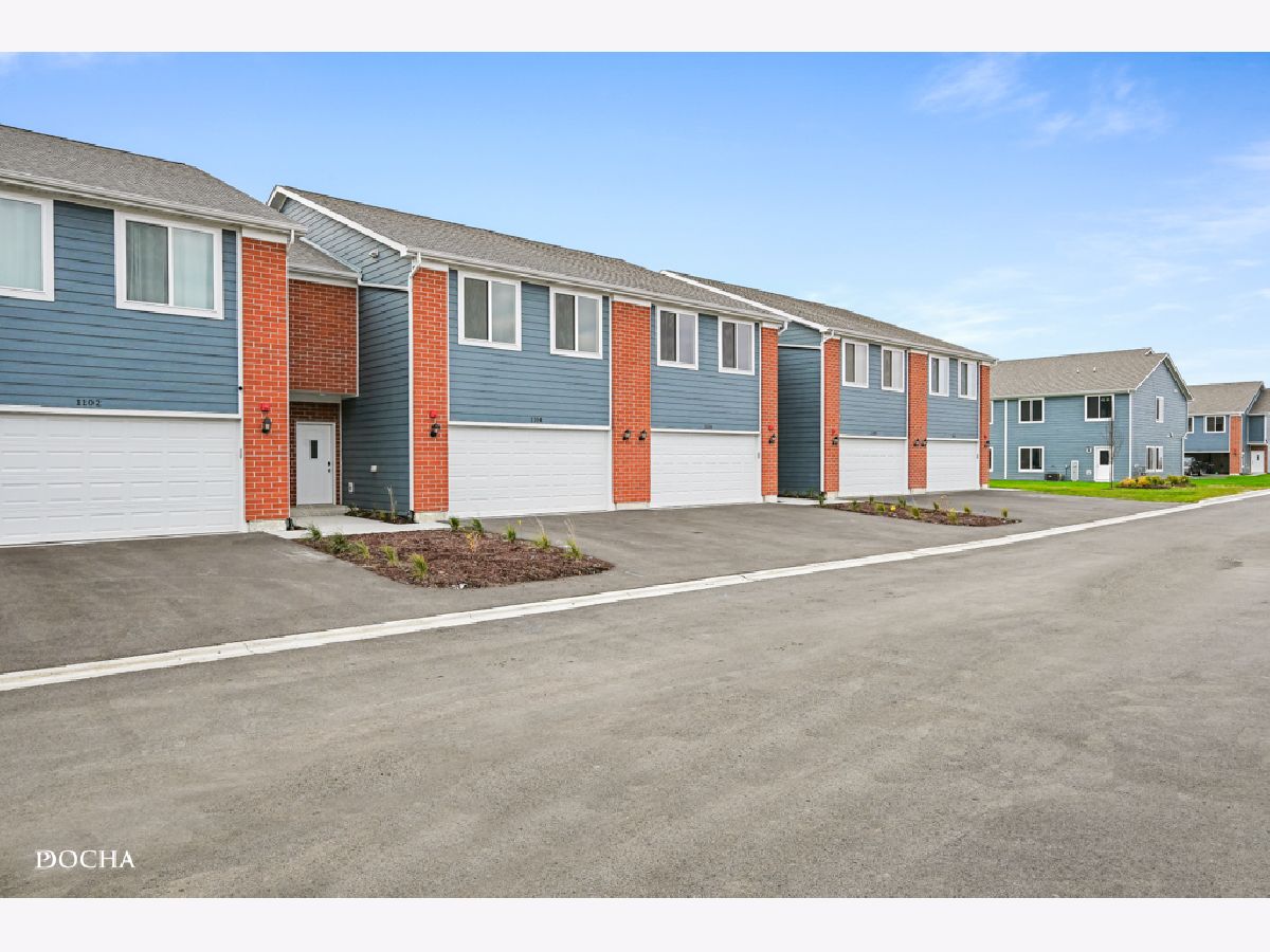 Condos & Townhomes Sold Townes Of Kendall Market Place Yorkville Illinois, 1104 Gillespie