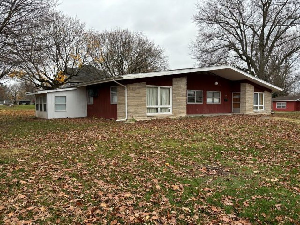  Sold Sheldon Illinois, 420 & 422 Iroquois