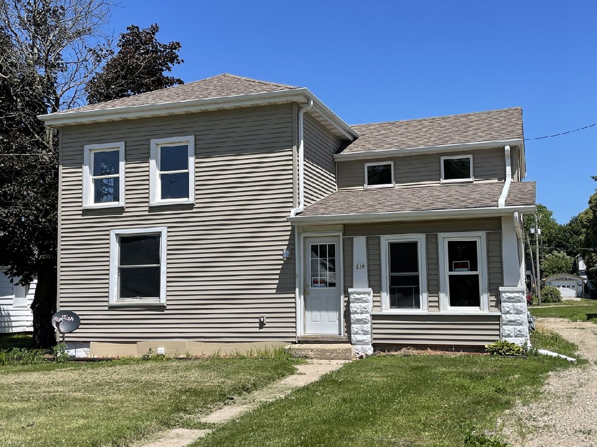  Sold Wyanet Illinois, 210 1st