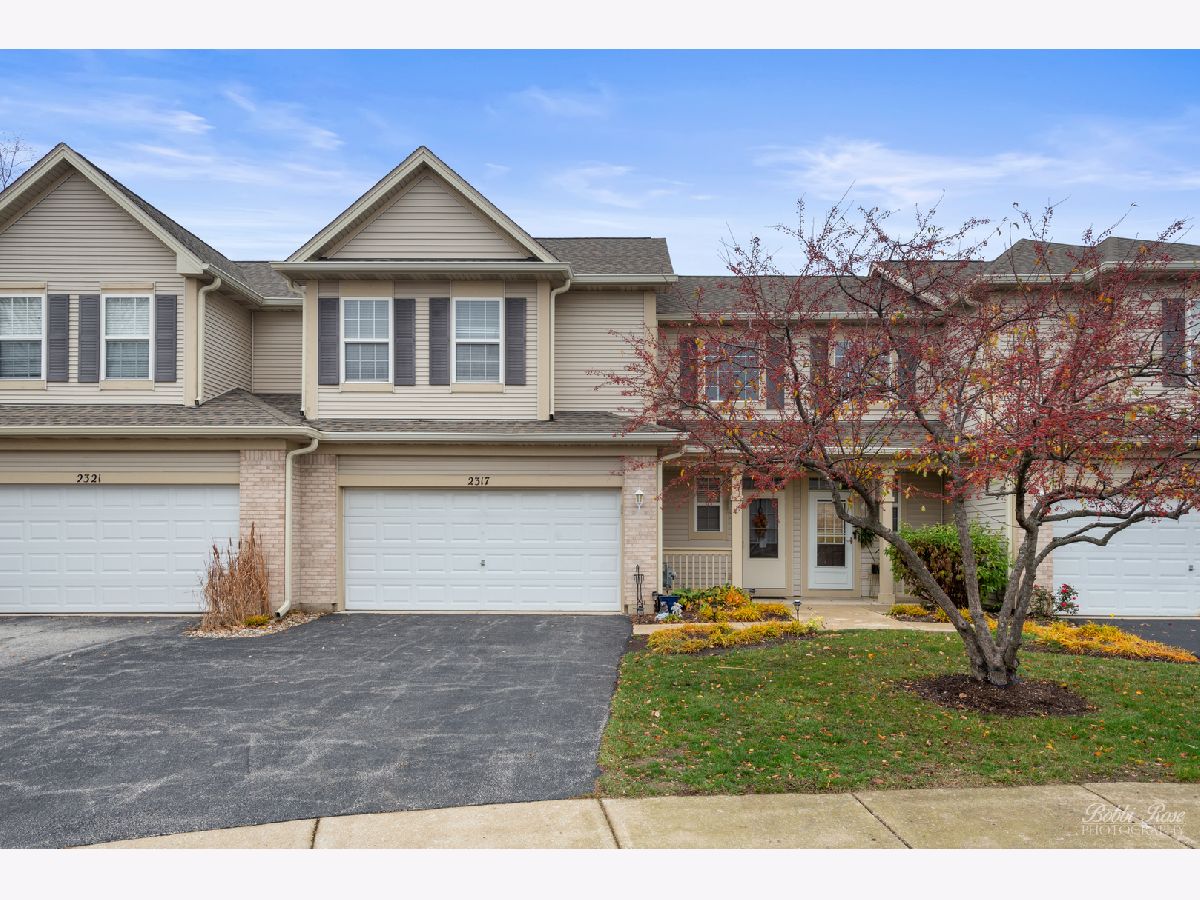 Townhomes Sold Summit Fields Aurora Illinois, 2317 Moonlight