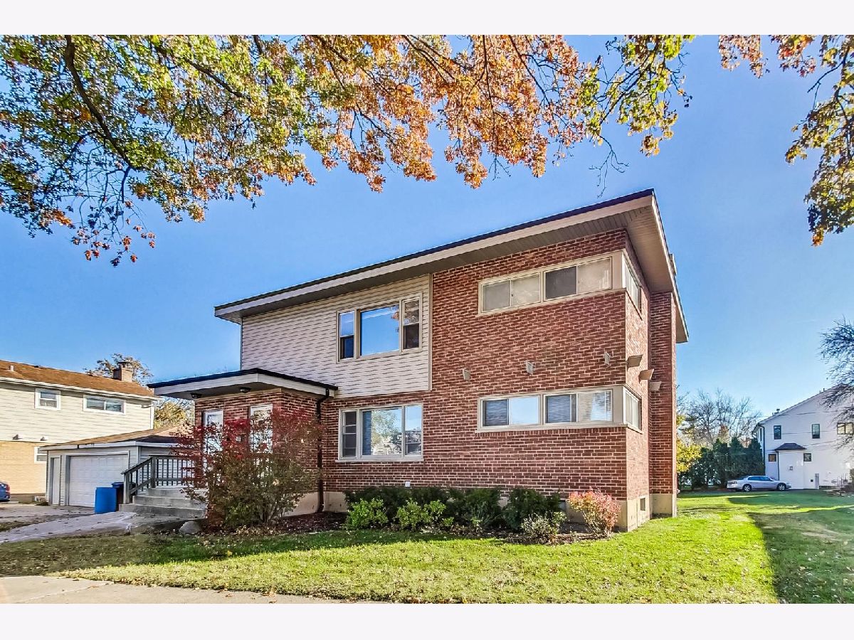 Homes & Townhomes Rented Ridge Acres Western Springs Illinois, 611 Burlington