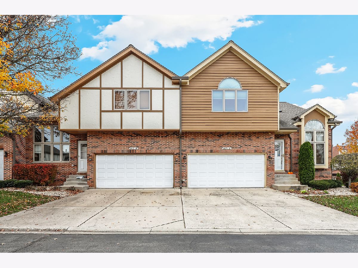 Townhomes Sold Palos Point Palos Heights Illinois, 11712 Seagull
