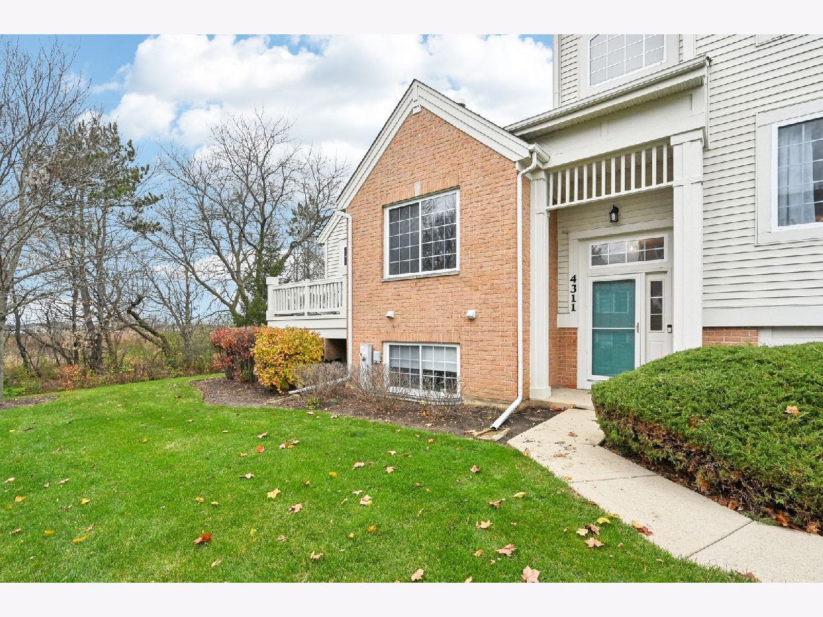 Townhomes & Condos Sold Morgan Hill Mchenry Illinois, 4311 Savoy