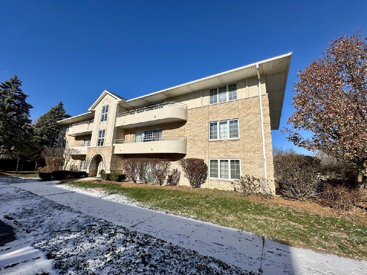 Condominiums Sold Southwest Woods Condos Worth Illinois, 10832 76th