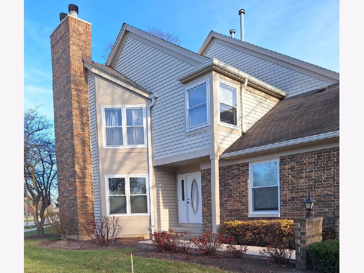 Townhomes & Condos & Homes Rented Woodlands Of Fiore Buffalo Grove Illinois, 221 Willow
