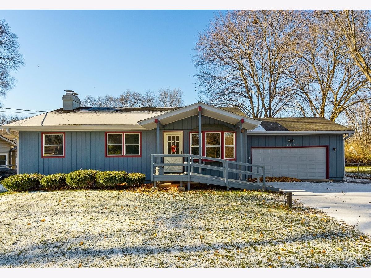 Homes Sold Algonquin Shores Algonquin Illinois, 1330 Onaway