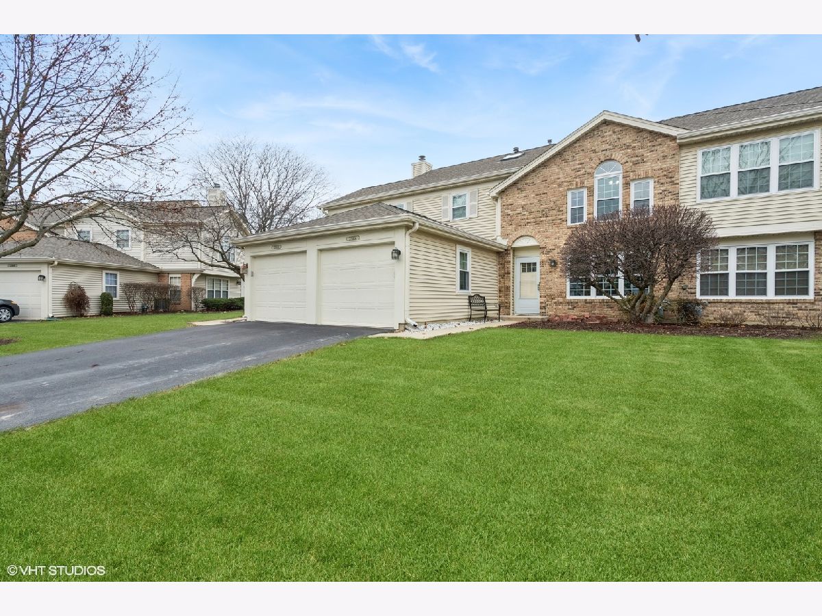 Townhomes Sold Winfield Square Winfield Illinois, 27W404 Melrose