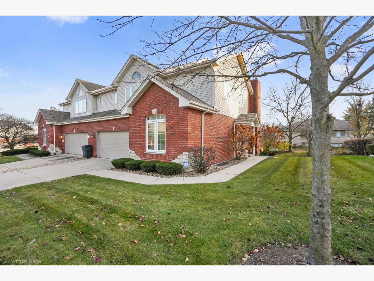 Townhomes Sold Leytonstone Tinley Park Illinois, 9415 Hitchcock