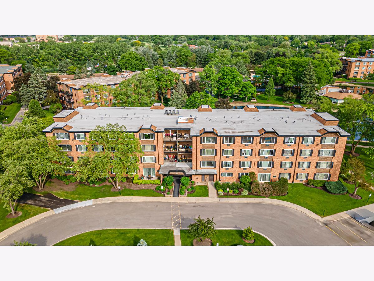 Condominiums Sold Mallard Cove Arlington Heights Illinois, 1117 Old Wilke