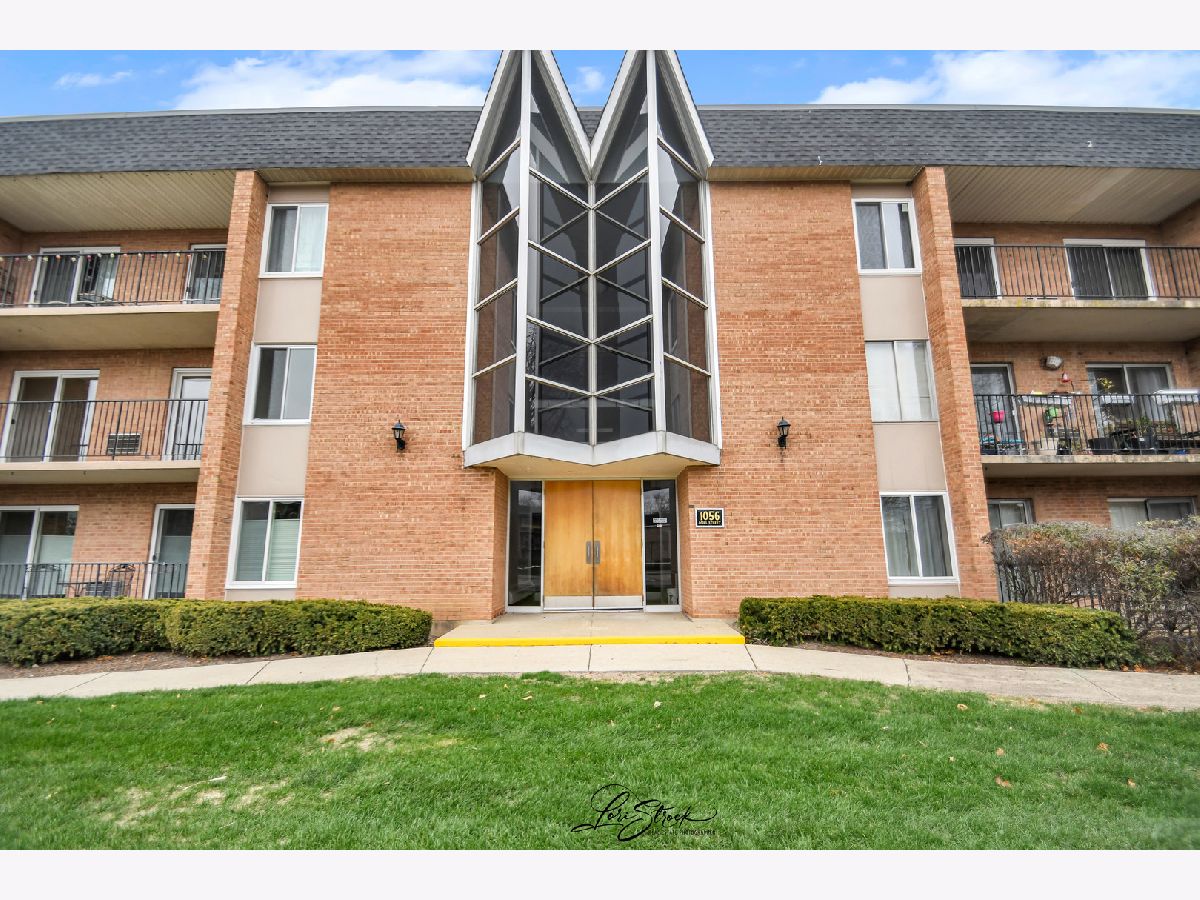 Condos & Townhomes Sold Mill Crossing Naperville Illinois, 1056 Mill