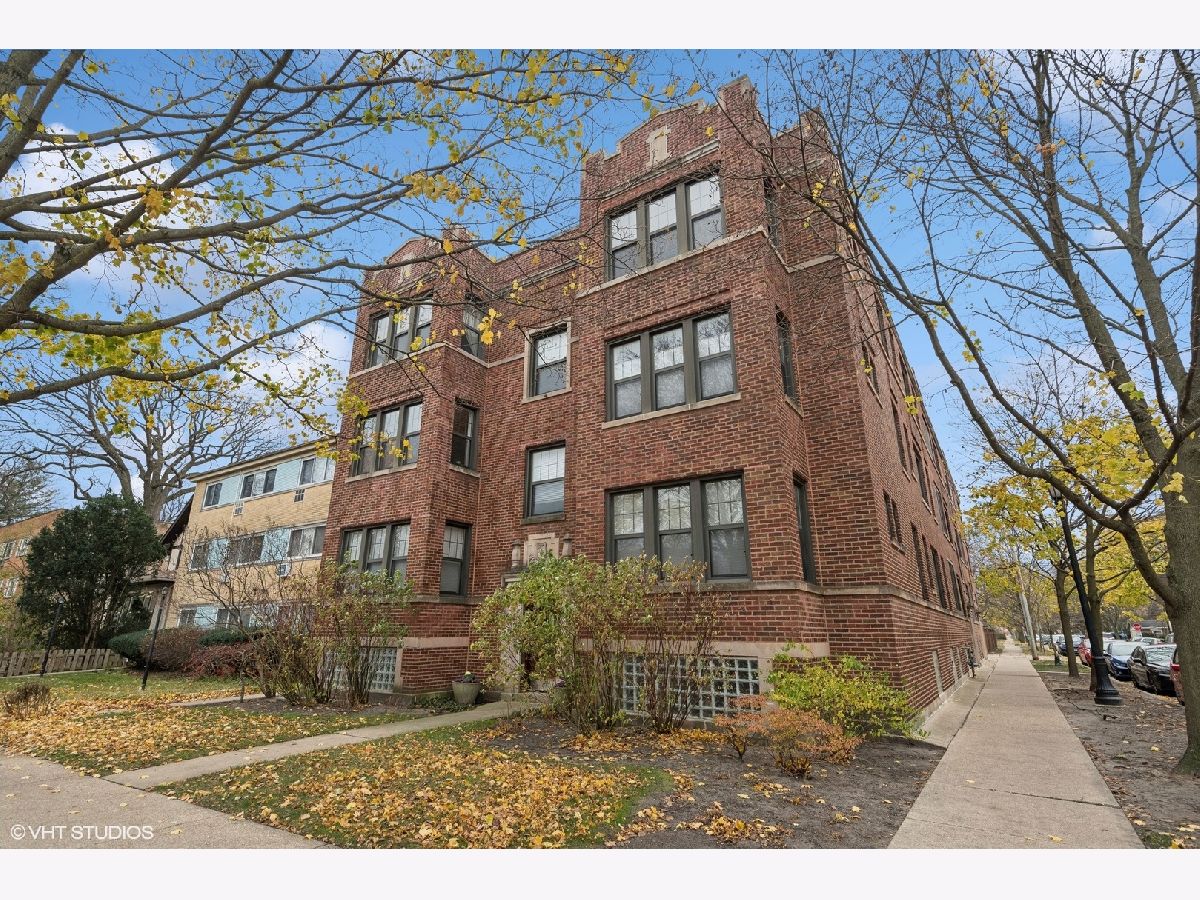 Condominiums Sold Elmwood Place Evanston Illinois, 834 Seward