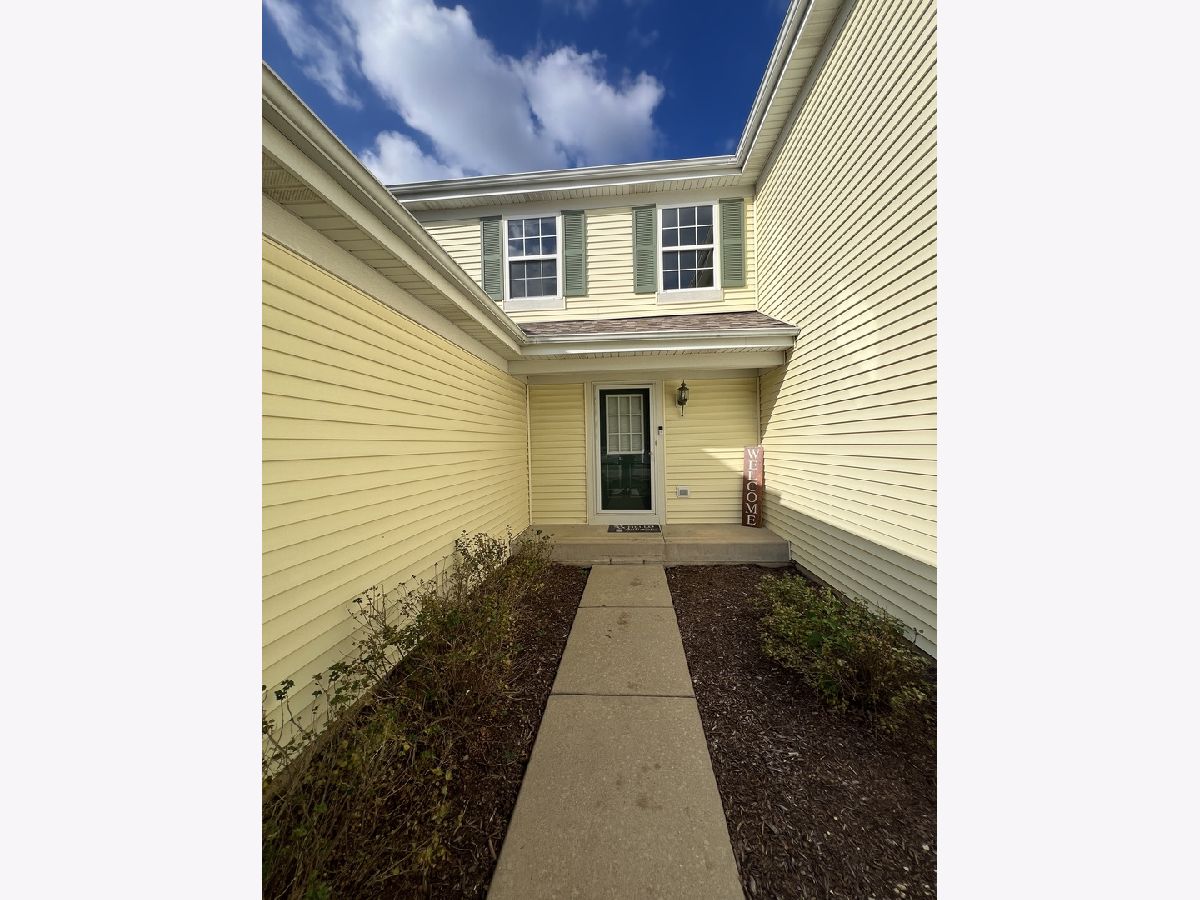 Townhomes & Homes Sold Chestnut Ridge Minooka Illinois, 507 Prairie View