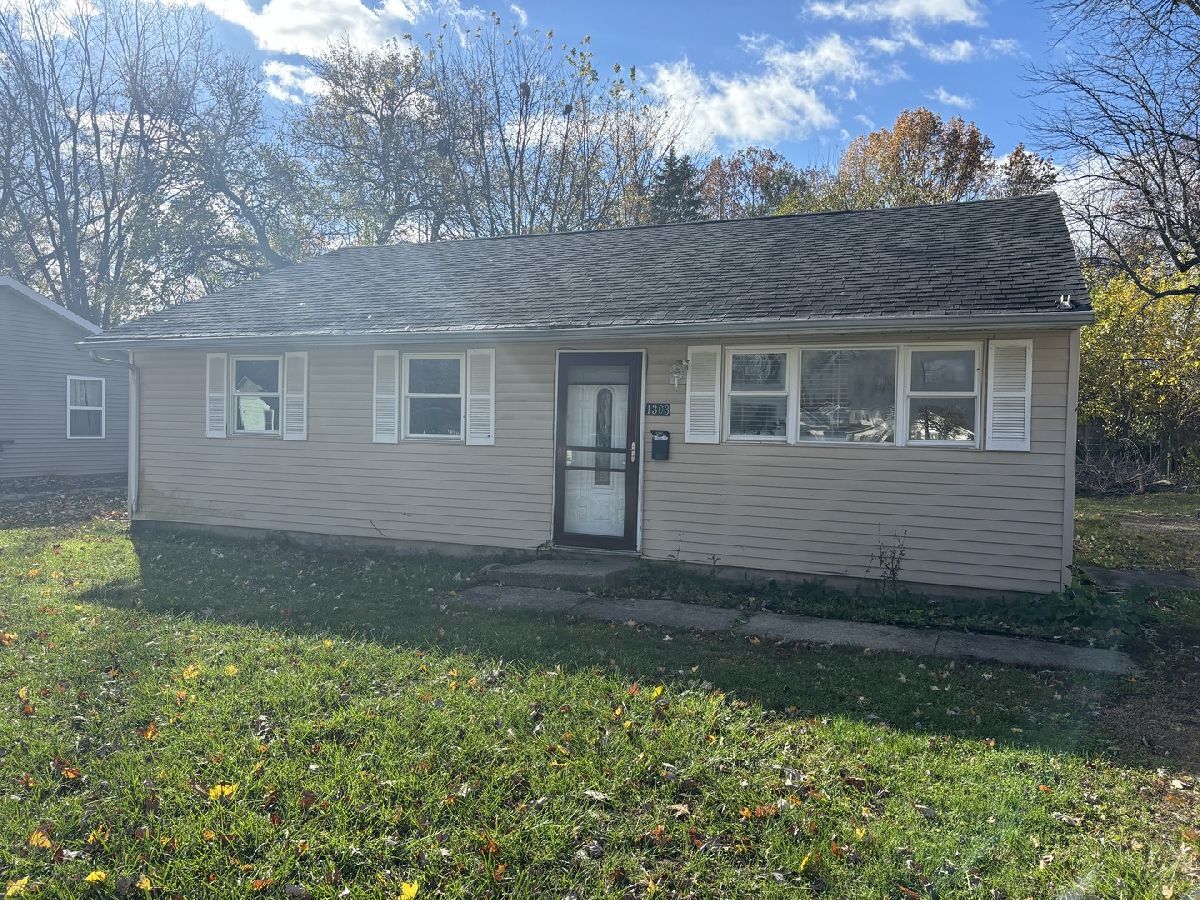 Homes Sold Garden Hills Champaign Illinois, 1303 Paula