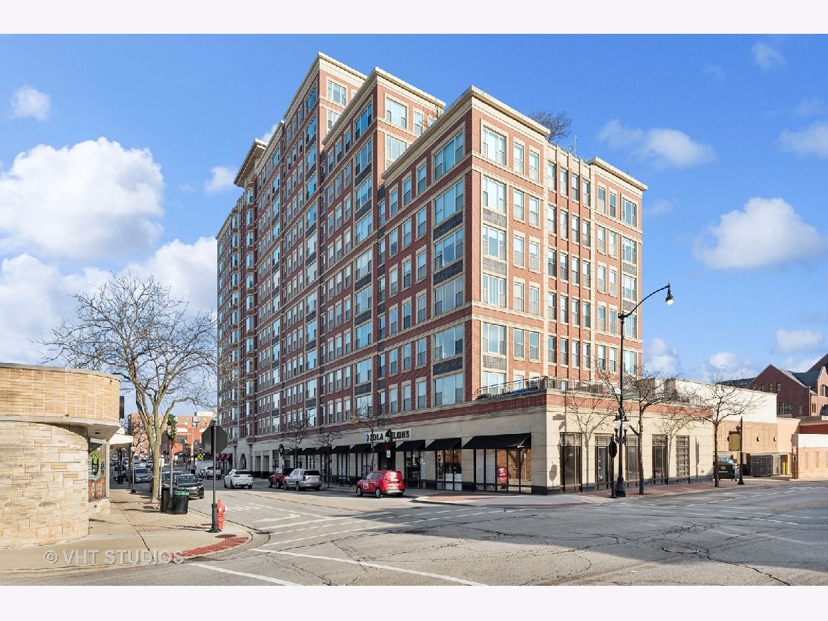 Condominiums Rented Arlington Town Square Arlington Heights Illinois, 77 Evergreen