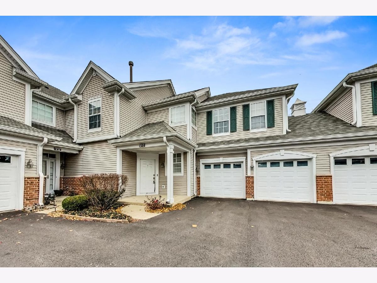 Townhomes & Homes Sold Briarcourt Villas Aurora Illinois, 1713 Pontarelli