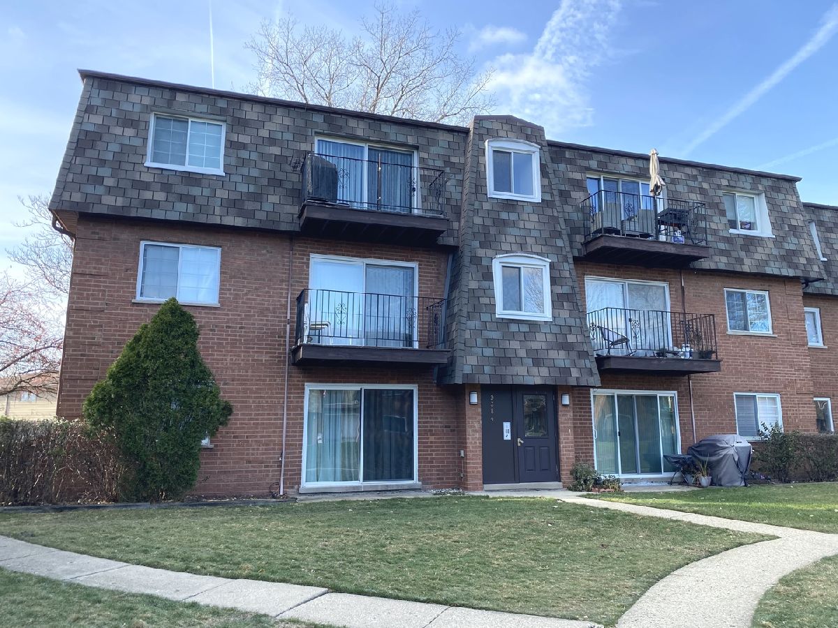 Condominiums Rented Bay Colony Des Plaines Illinois, 9384 Bay Colony