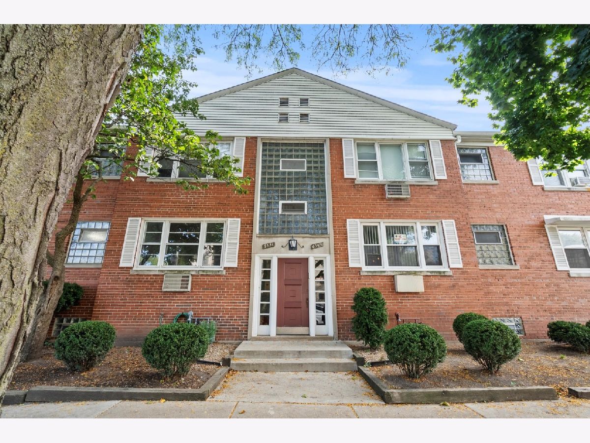 Condominiums Sold Ridgewood Estates Chicago Illinois, 6551 Damen