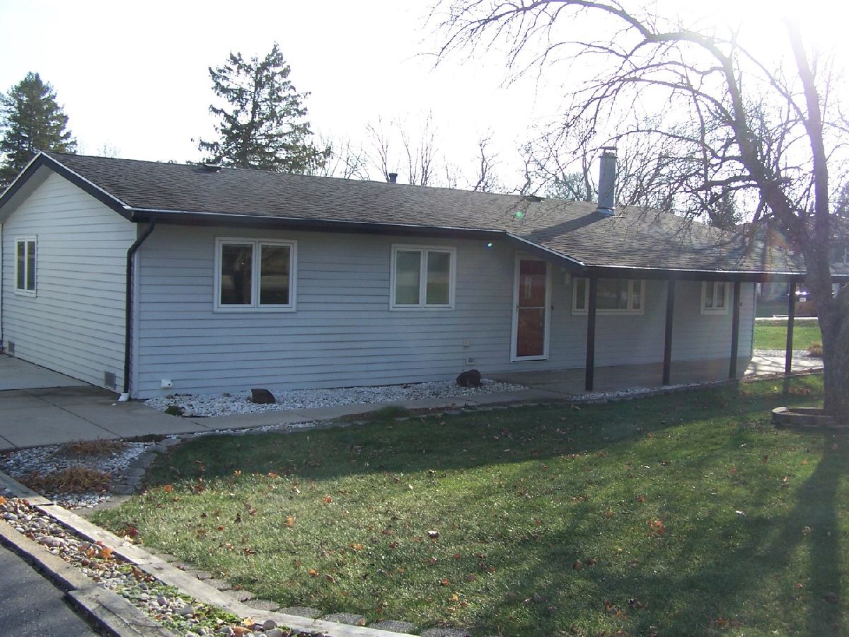 Homes Rented Mchenry Shores Mchenry Illinois, 706 Broadway