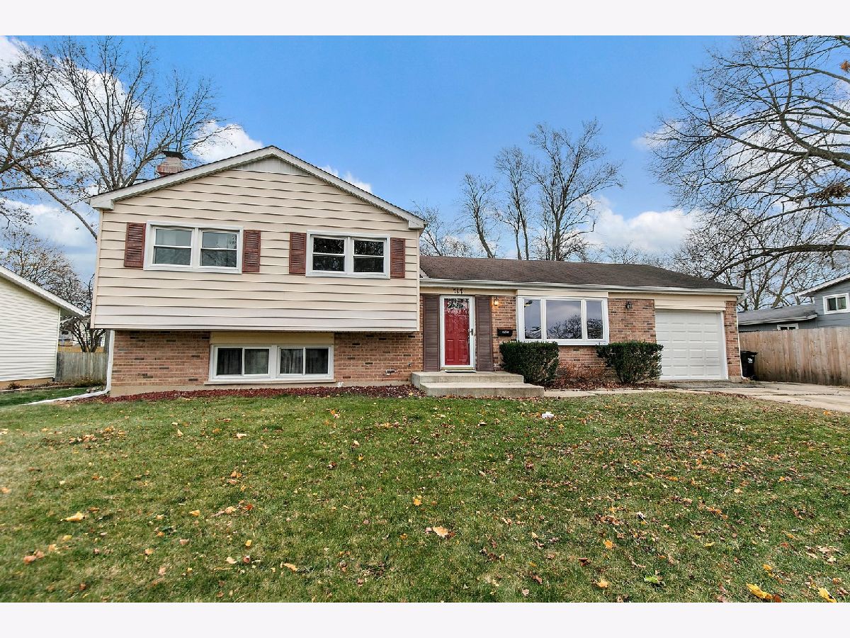 Homes & Condos & Townhomes Sold Coventry Crystal Lake Illinois, 717 Elsinoor