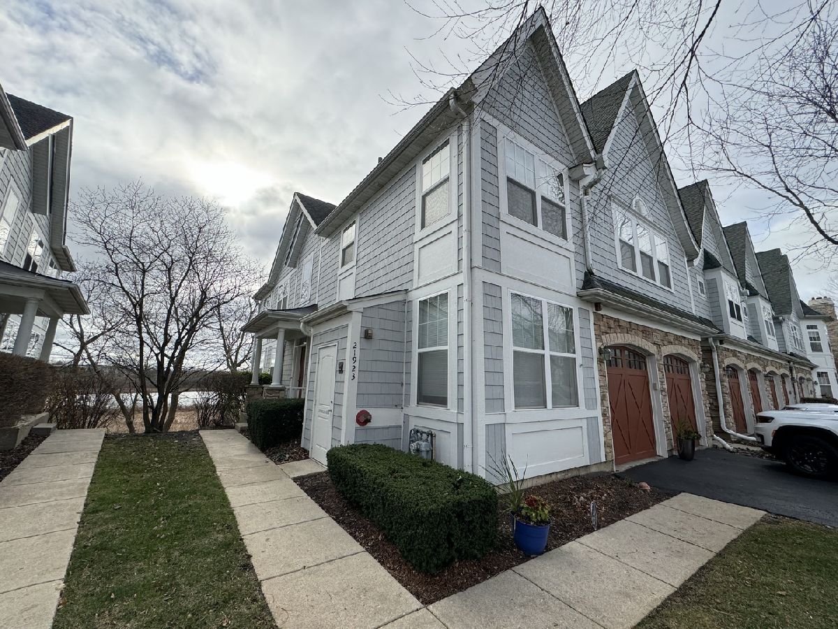 Townhomes & Homes Sold Deer Park Estates Deer Park Illinois, 21927 Talia