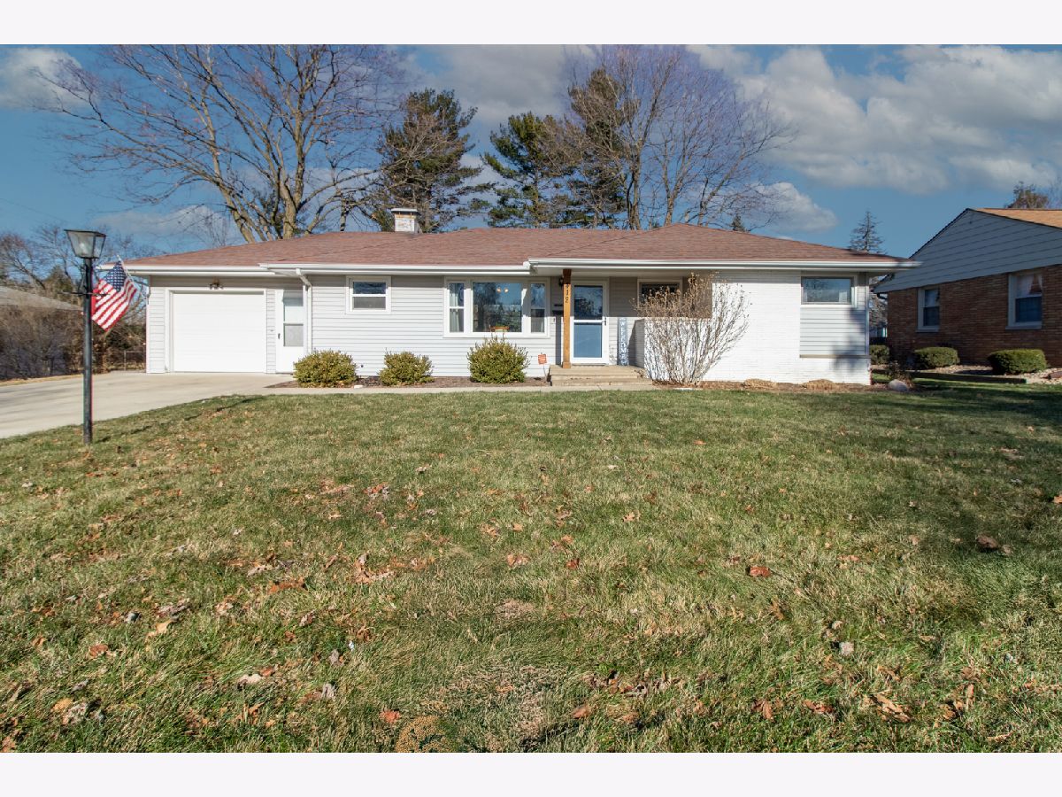 Homes & Condos & Townhomes Sold Bunker Hill Normal Illinois, 412 Belview