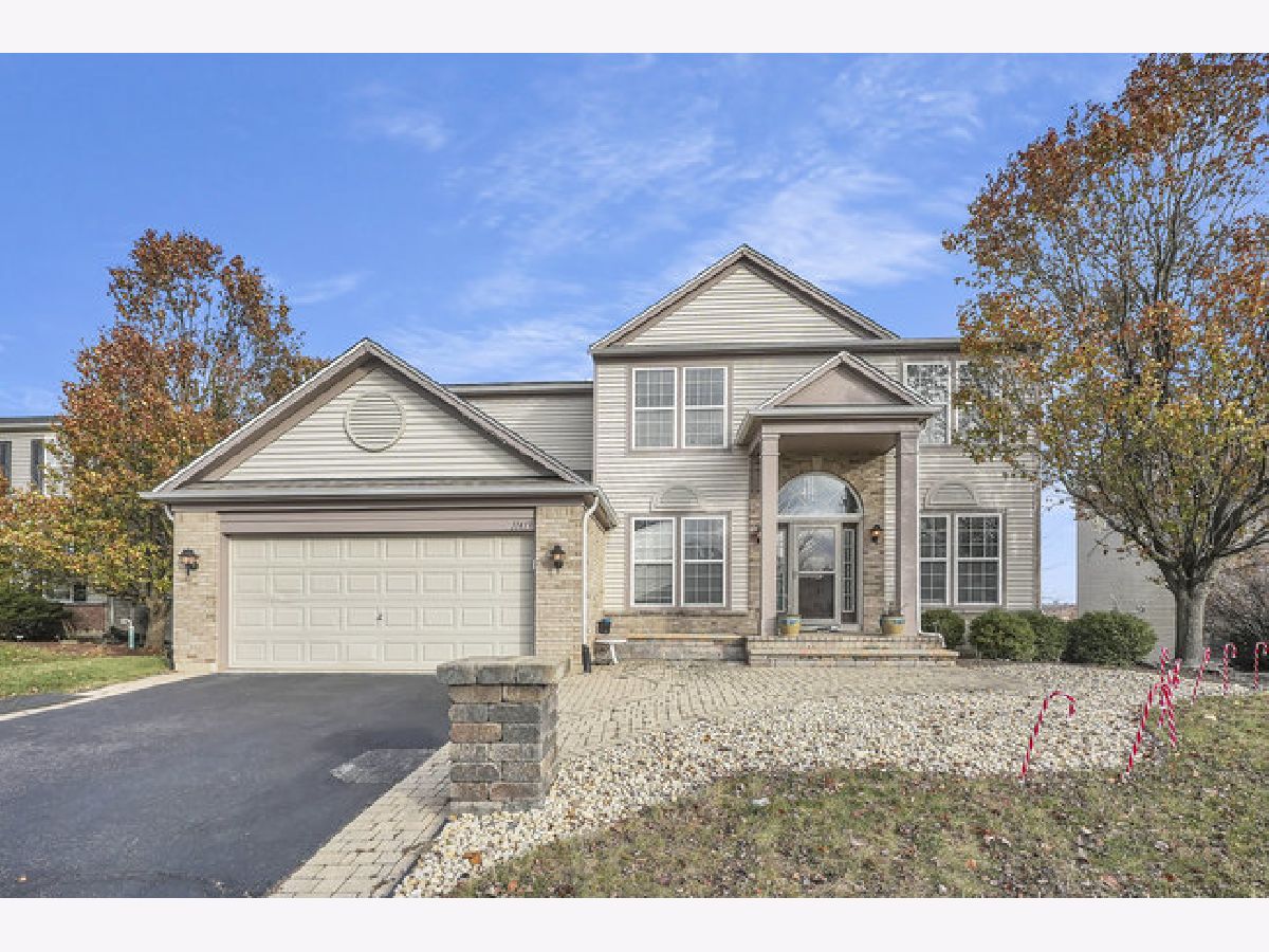 Homes & Condos & Townhomes Sold Century Trace Plainfield Illinois, 11413 Glenn