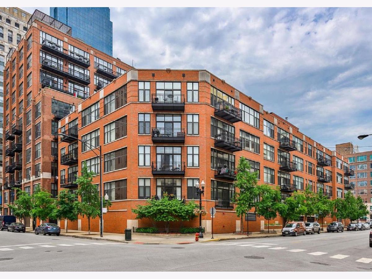Condominiums Sold Union Square Lofts Chicago Illinois, 333 Hubbard